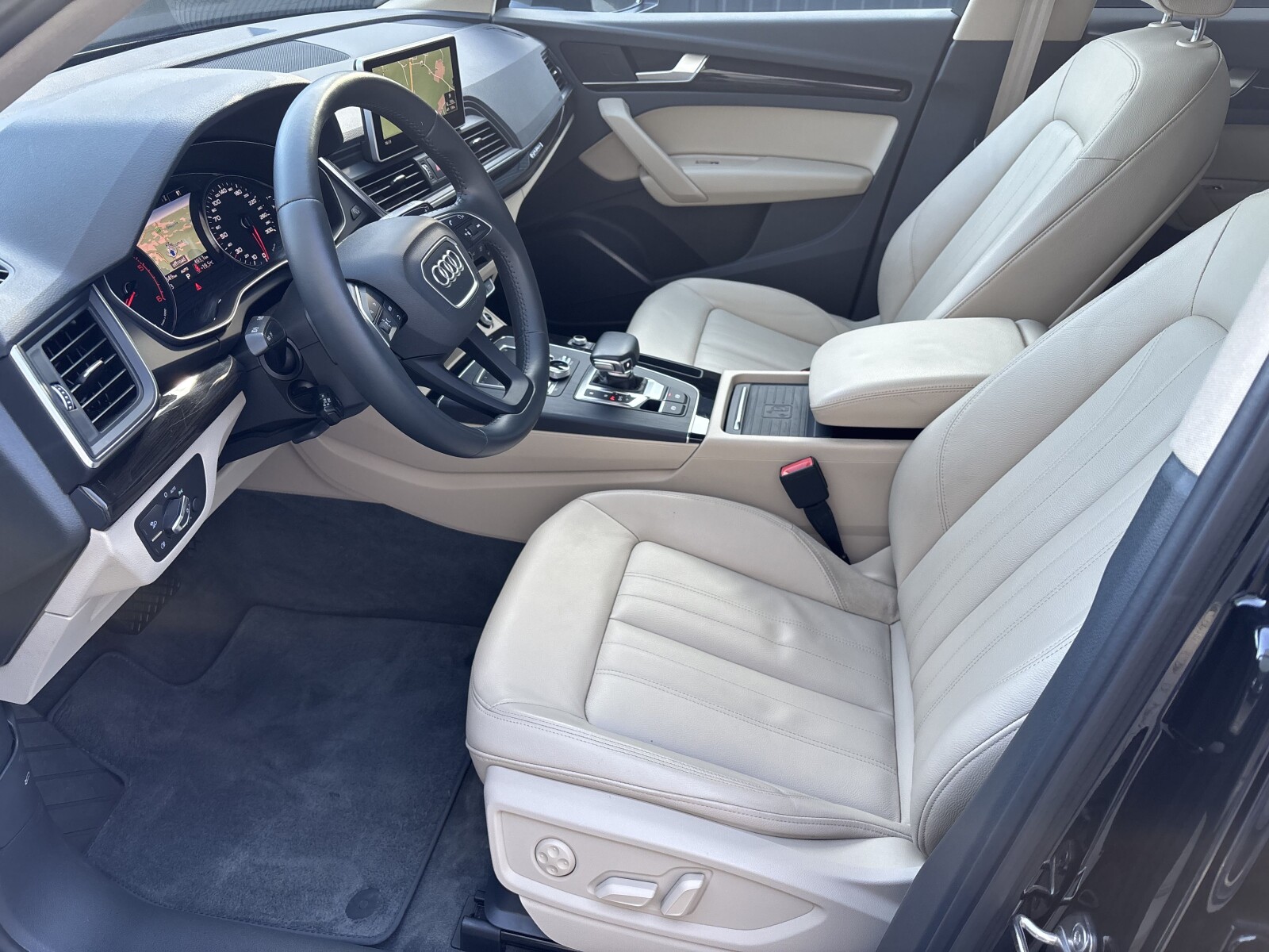 Audi Q5 - zdjęcie 17