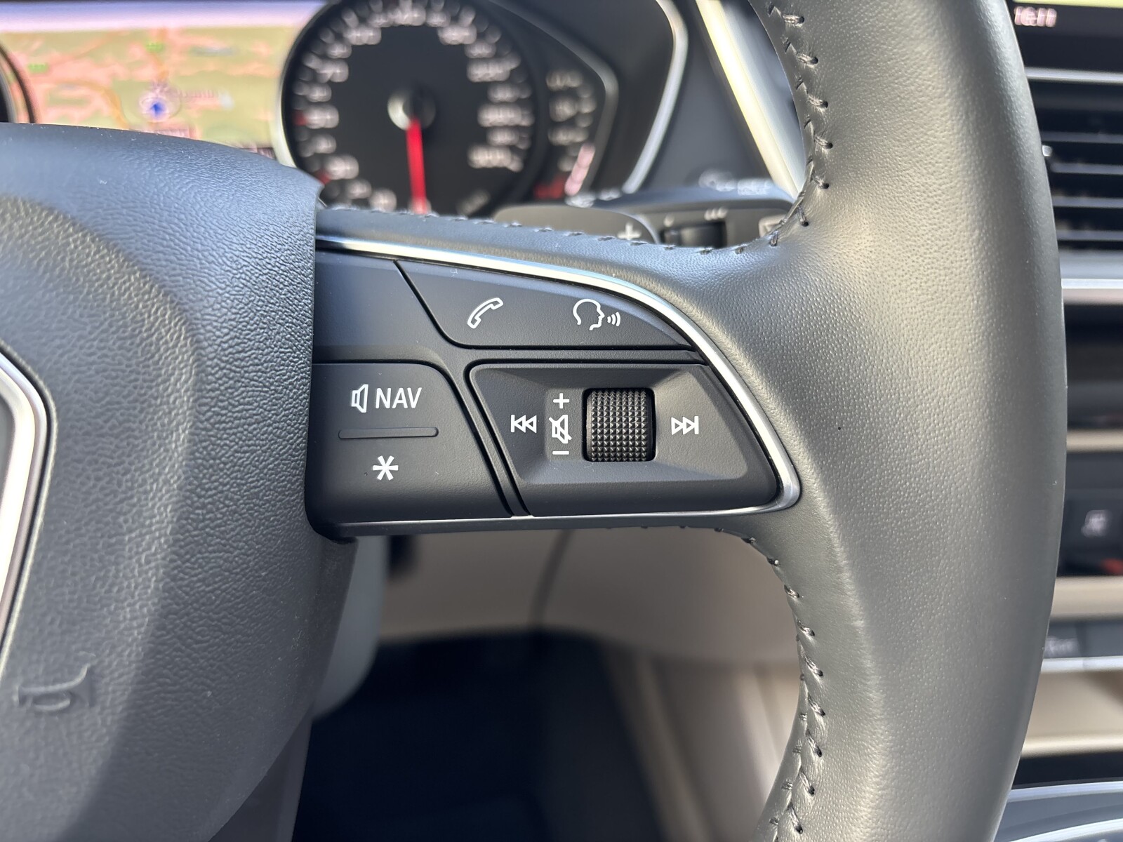 Audi Q5 - zdjęcie 14