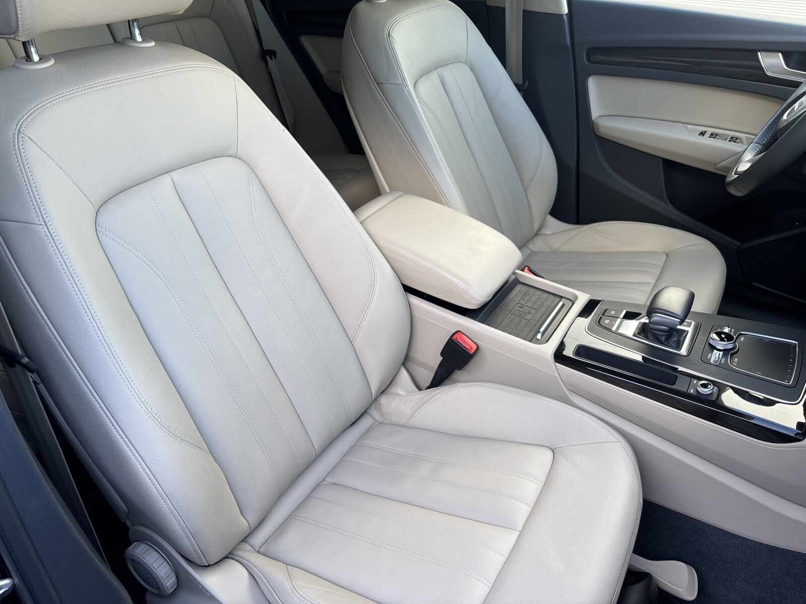 Audi Q5 - zdjęcie 29