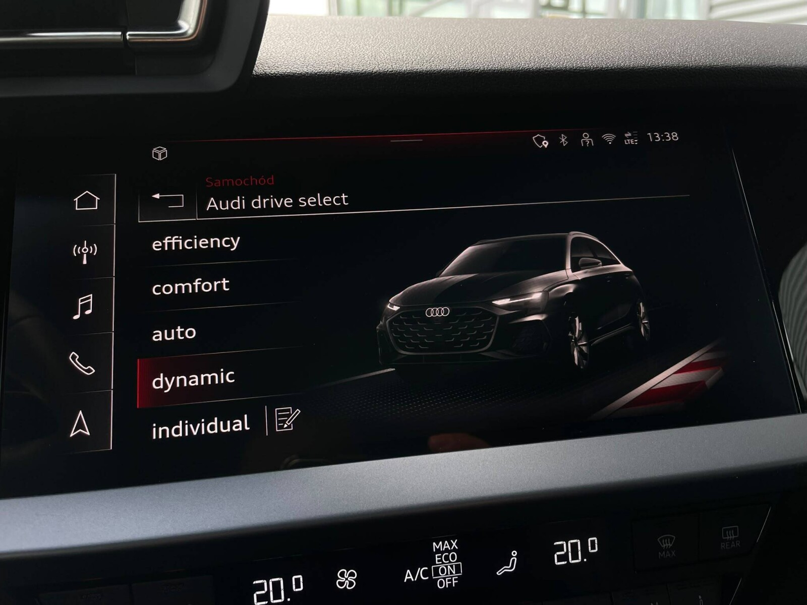 Audi A3 Sportback - zdjęcie 26