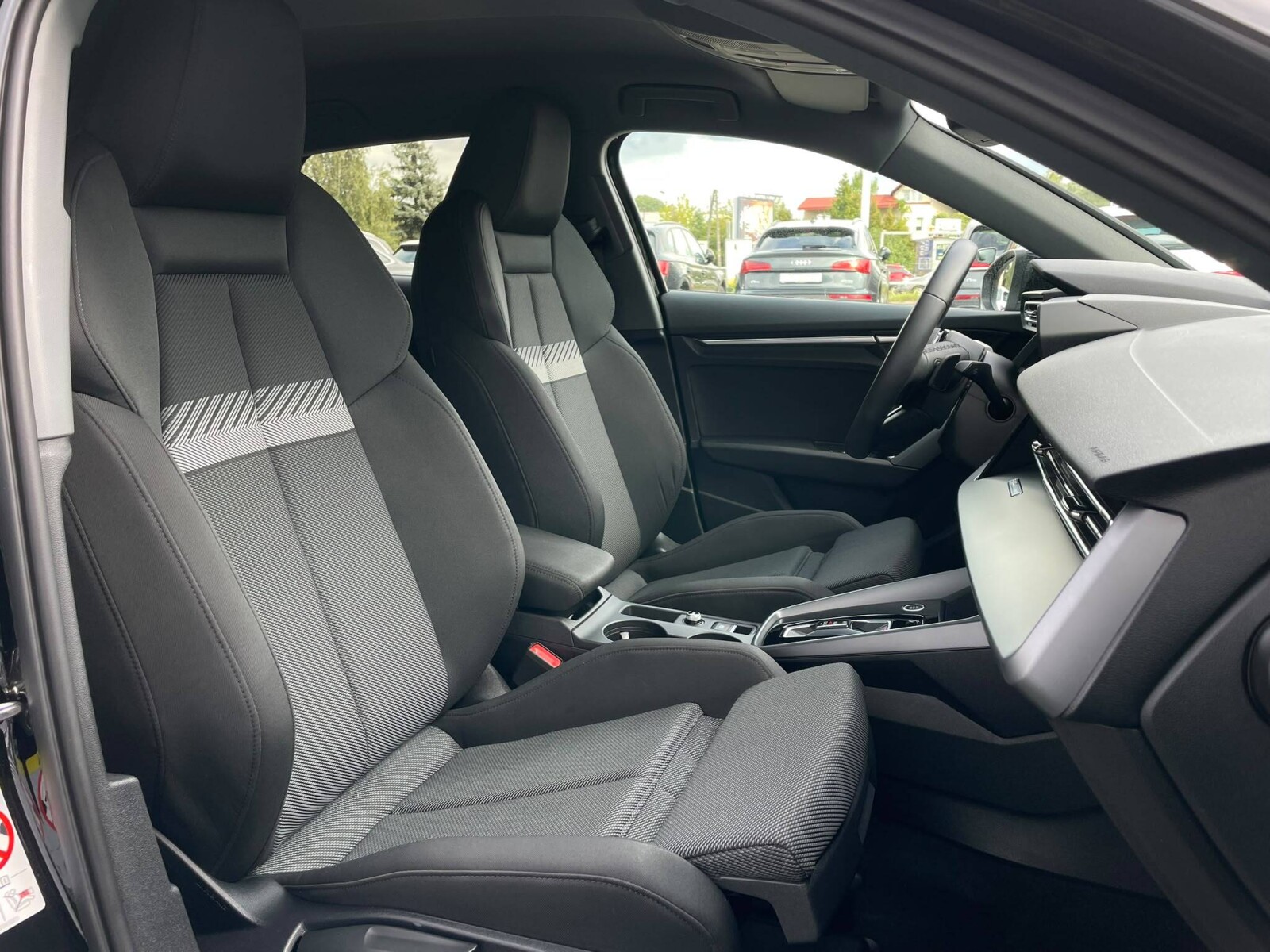 Audi A3 Sportback - zdjęcie 22