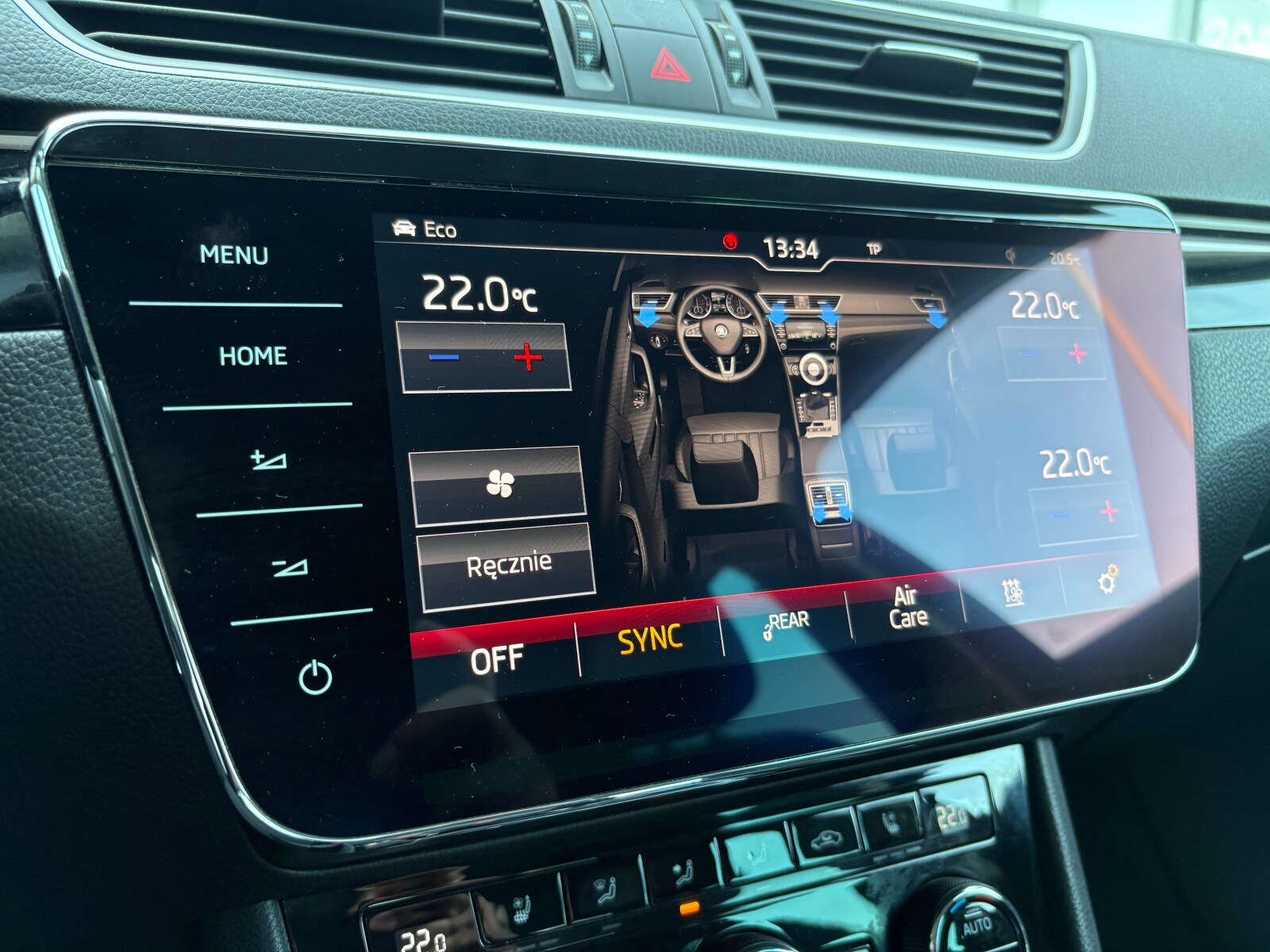 Škoda Superb Combi - zdjęcie 40