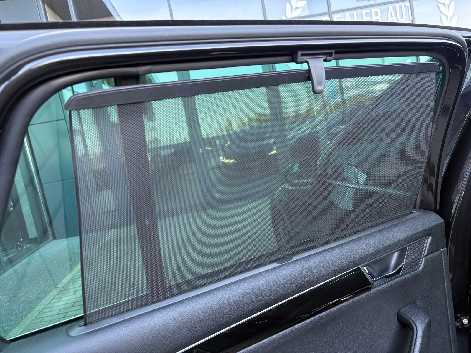 Škoda Superb Combi - zdjęcie 16