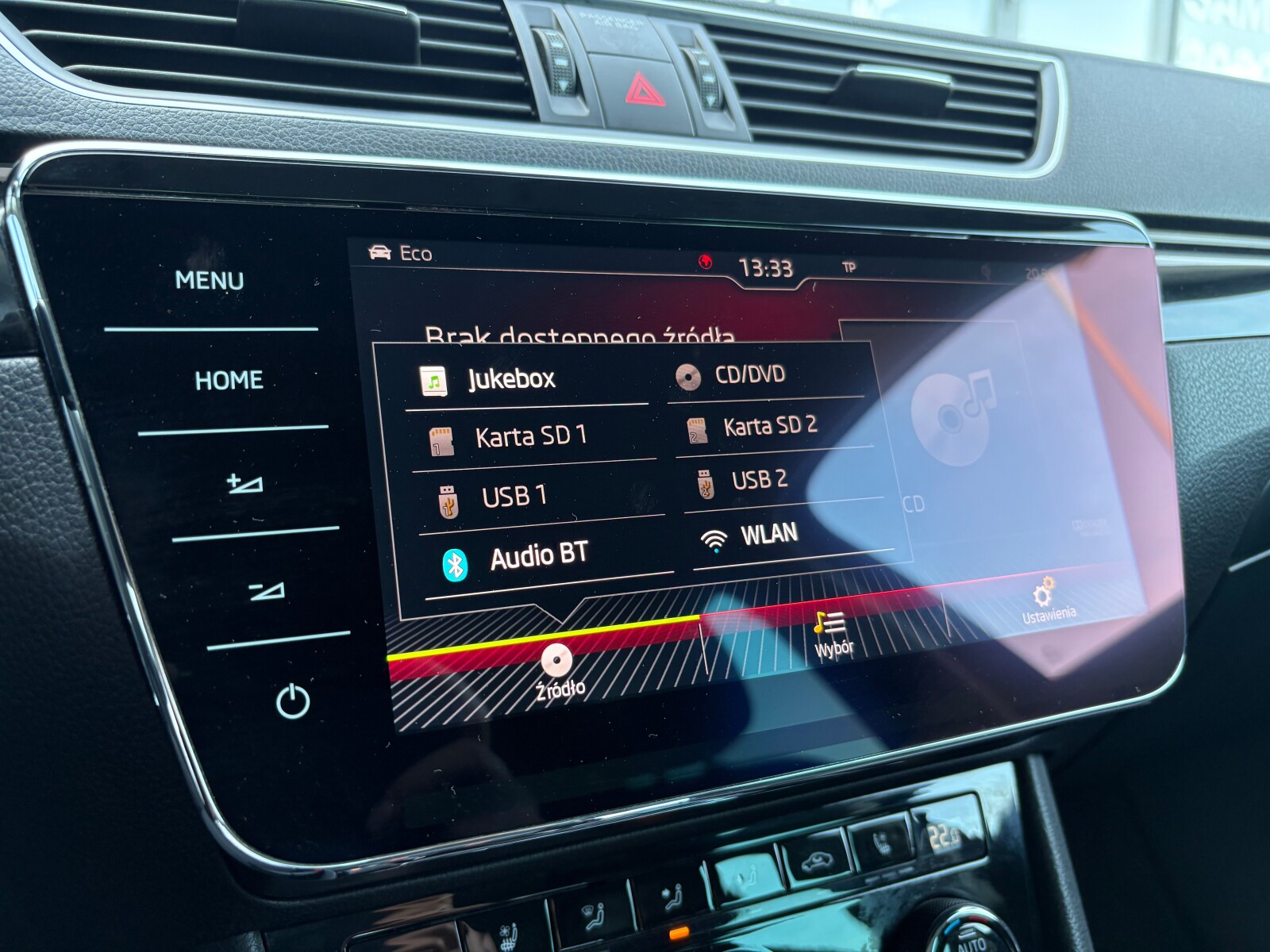 Škoda Superb Combi - zdjęcie 35