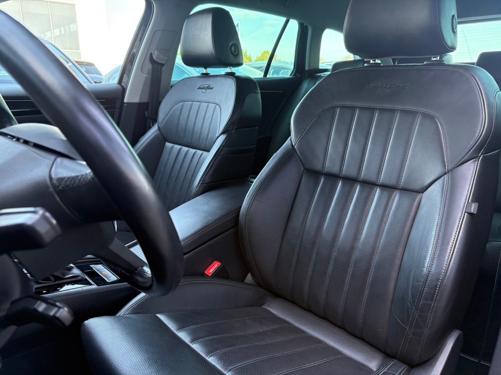 Škoda Superb Combi - zdjęcie 12