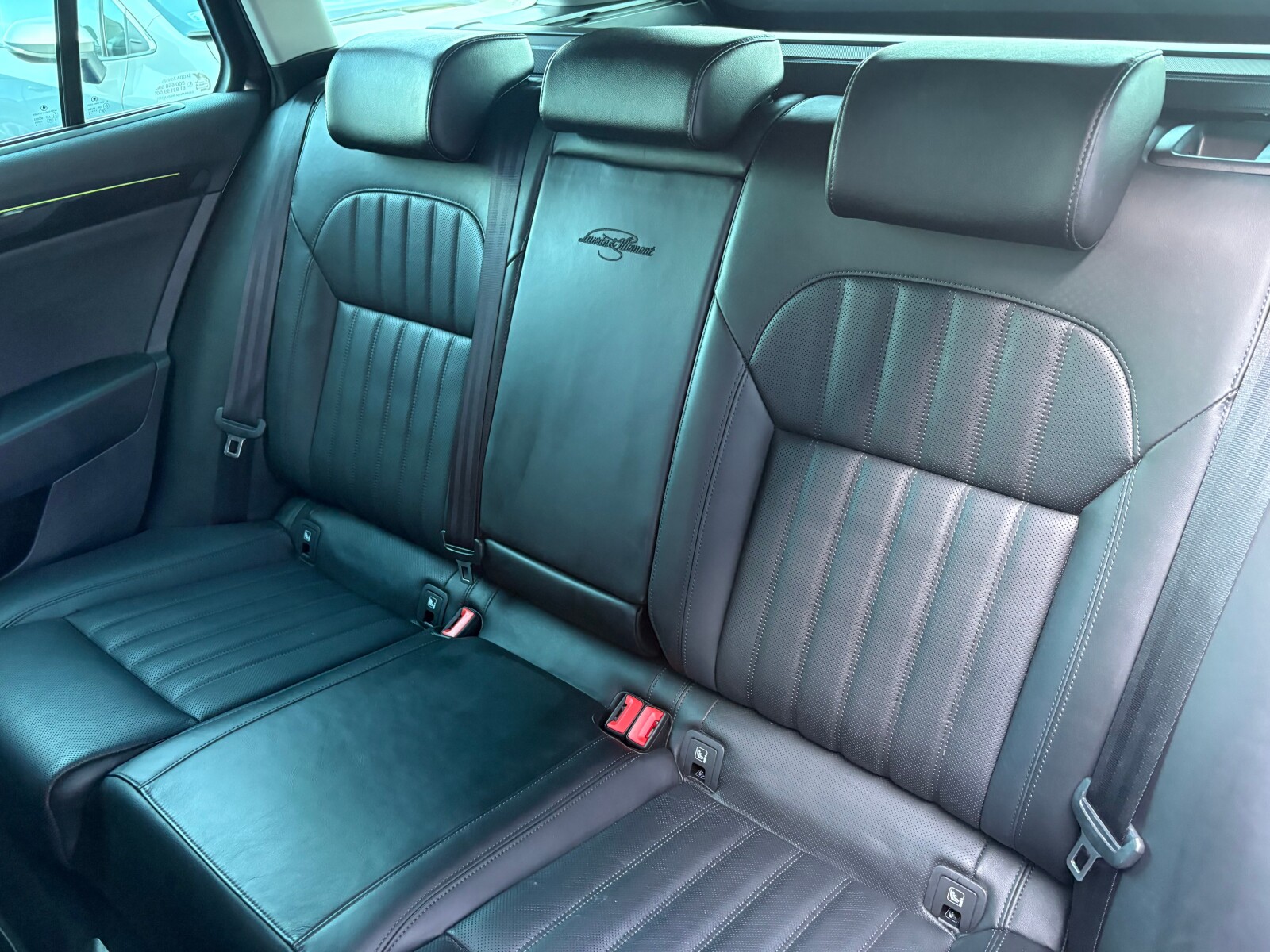 Škoda Superb Combi - zdjęcie 13