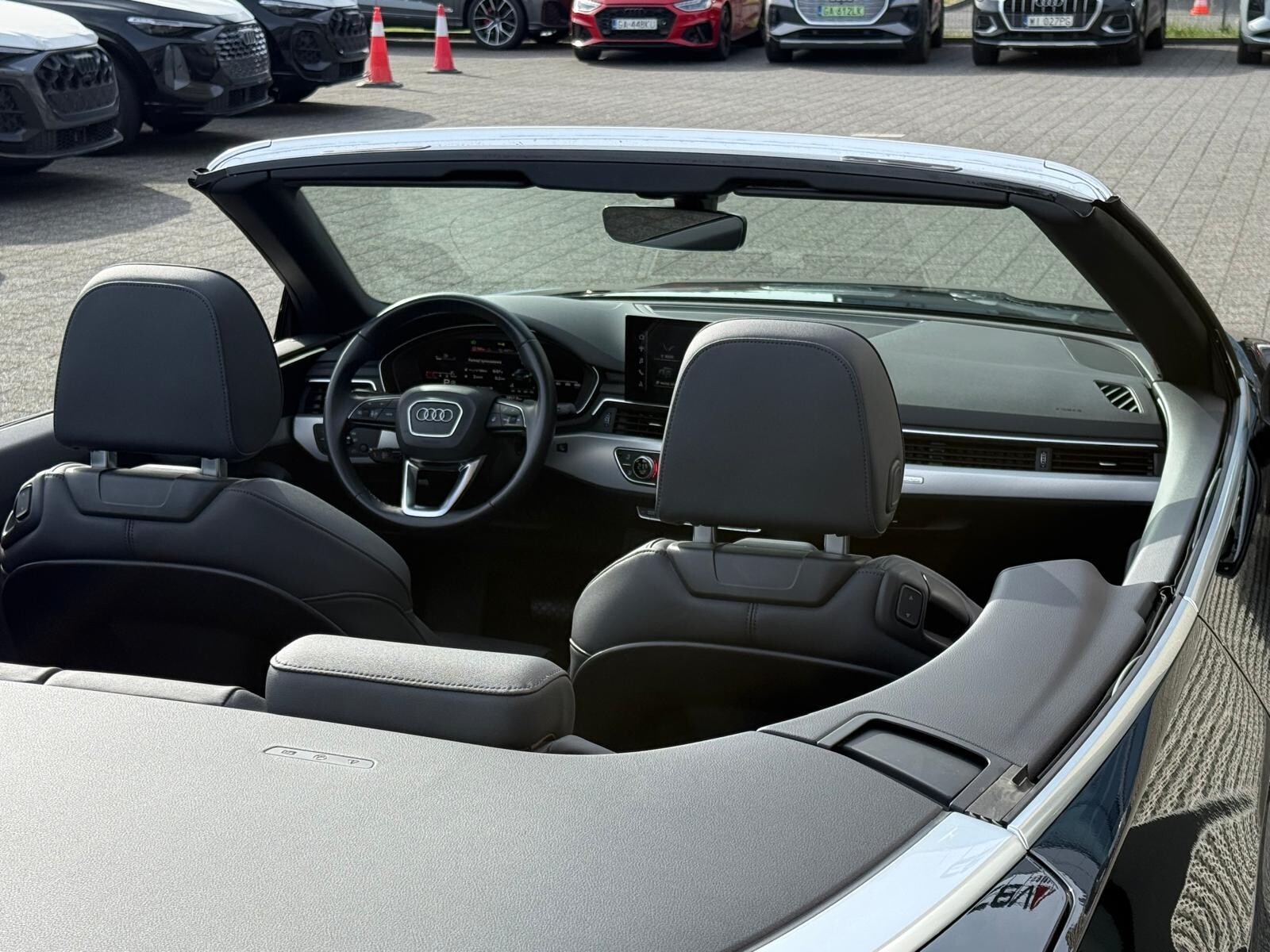 Audi A5 Cabrio - zdjęcie 18