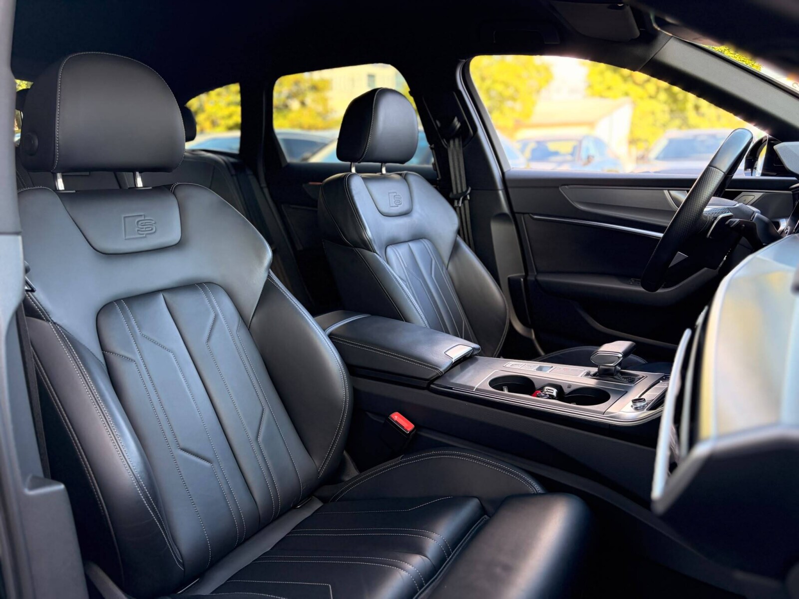 Audi A6 Avant - zdjęcie 24