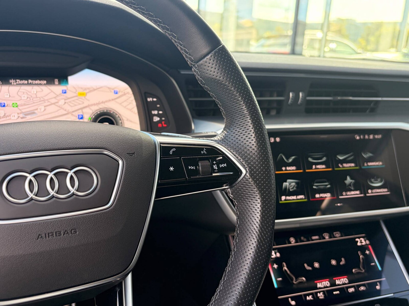 Audi A6 Avant - zdjęcie 29