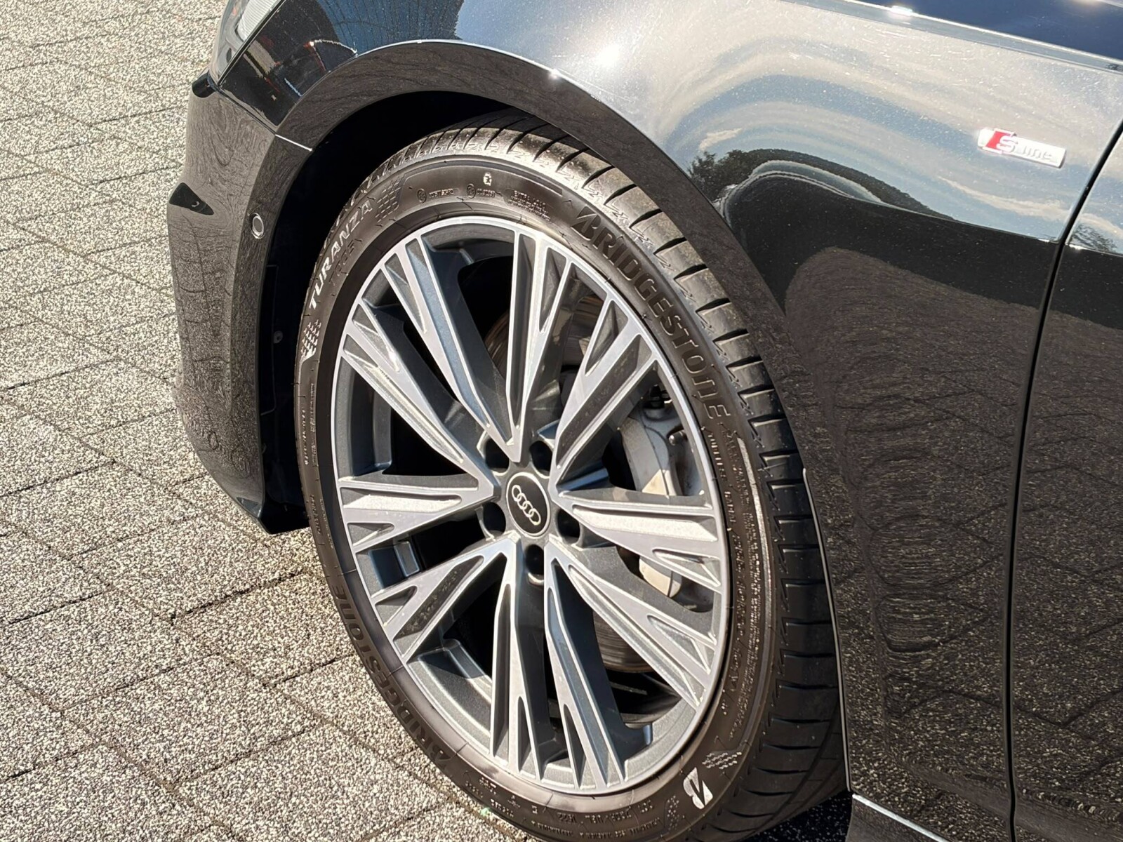 Audi A6 Avant - zdjęcie 12