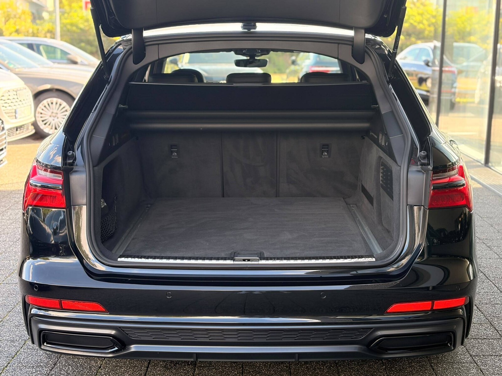 Audi A6 Avant - zdjęcie 13