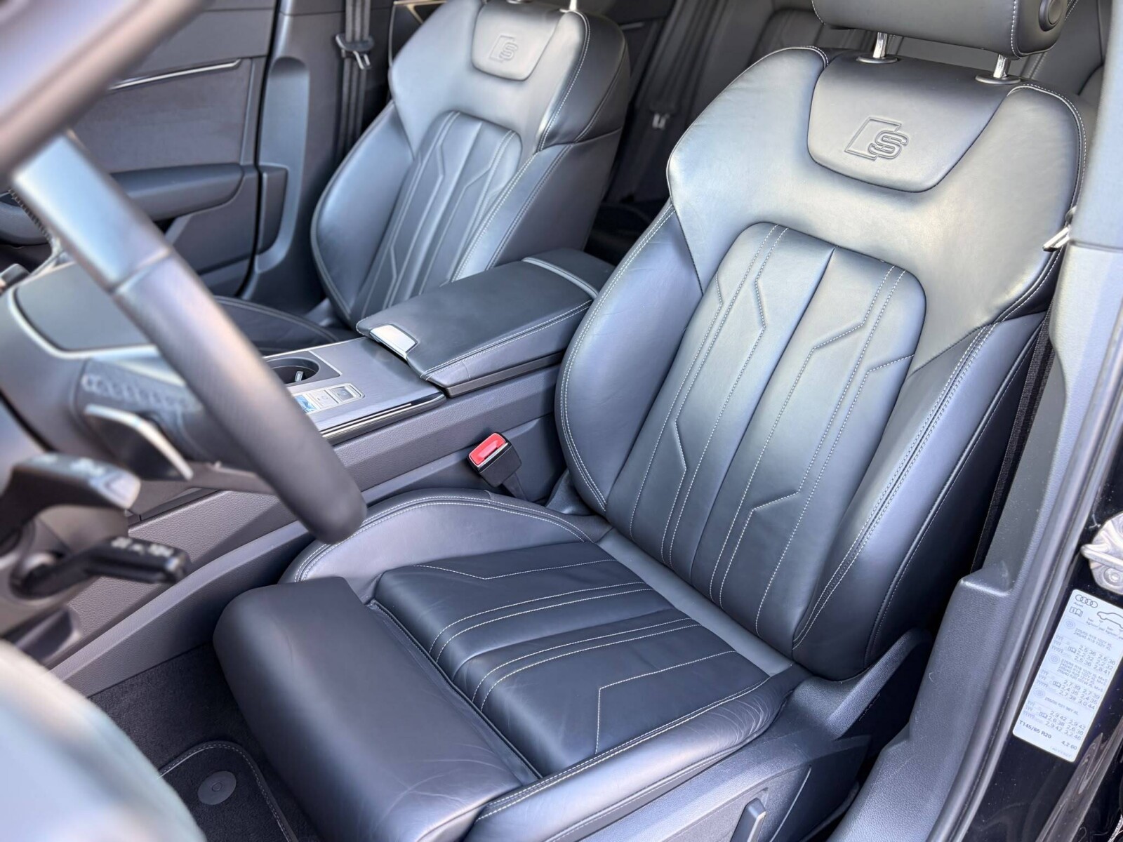 Audi A6 Avant - zdjęcie 18