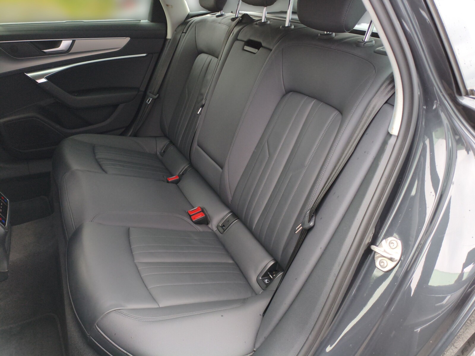 Audi A6 Avant - zdjęcie 11