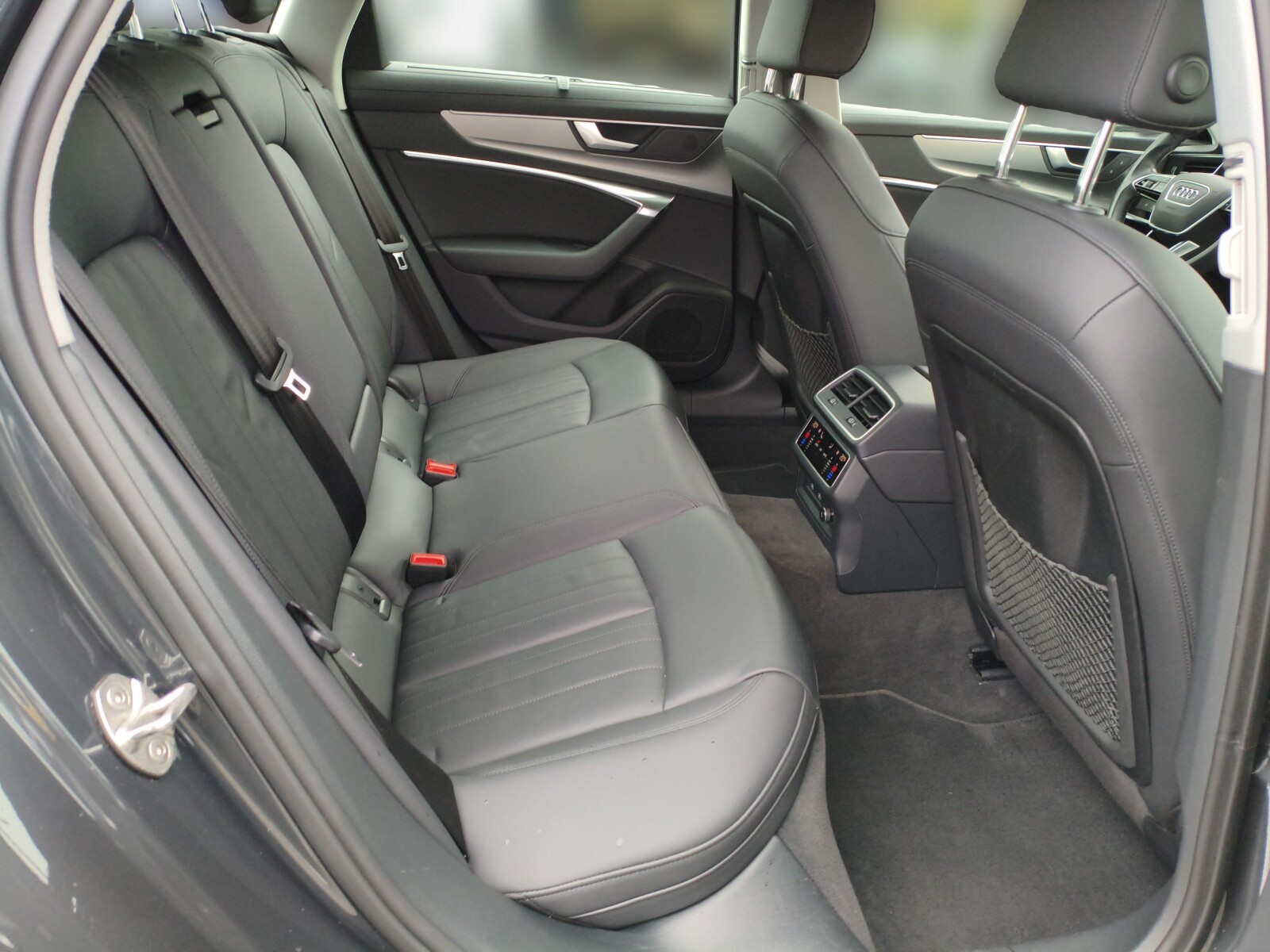 Audi A6 Avant - zdjęcie 12