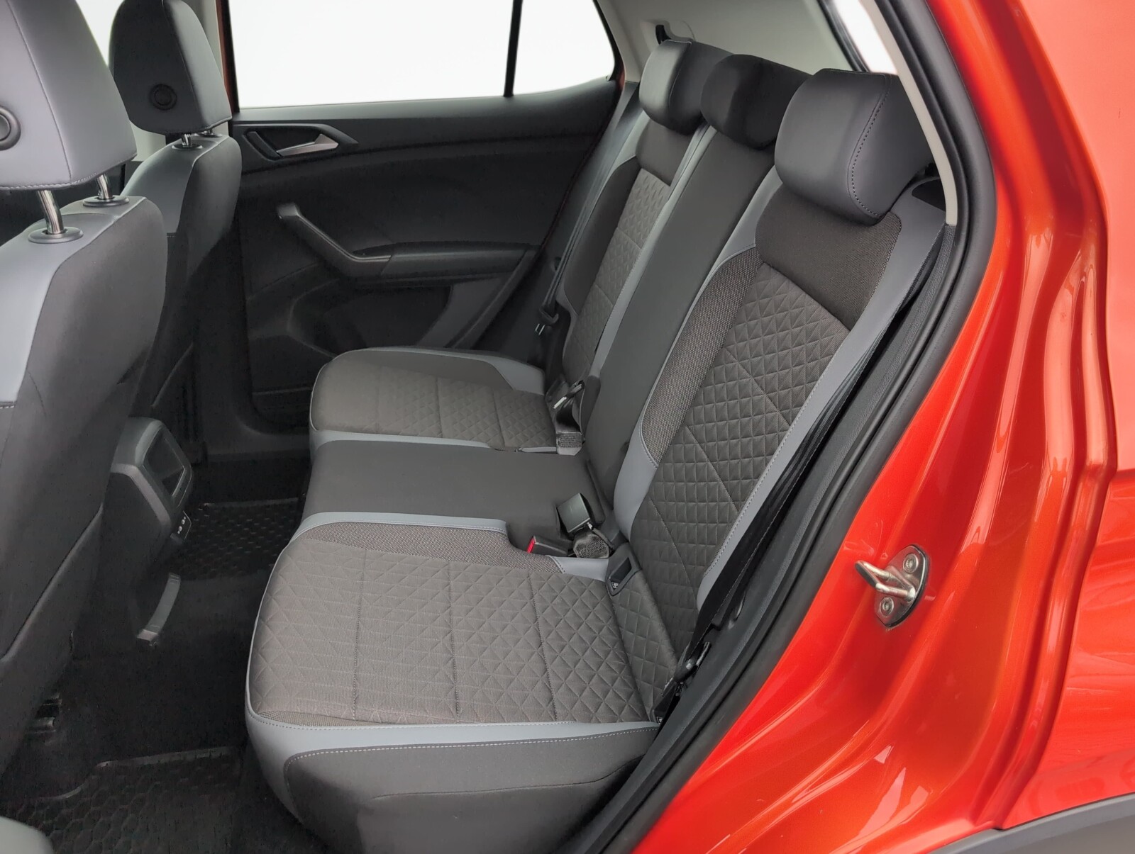 Volkswagen T-Cross - zdjęcie 10