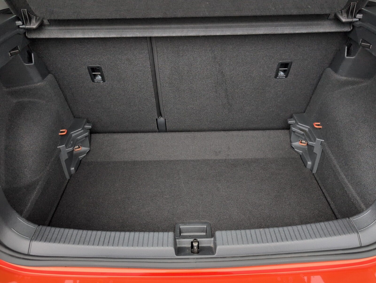 Volkswagen T-Cross - zdjęcie 9