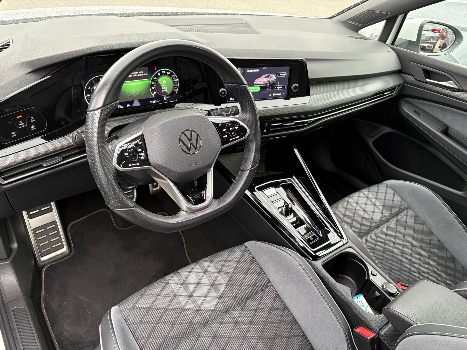 Volkswagen Golf - zdjęcie 11