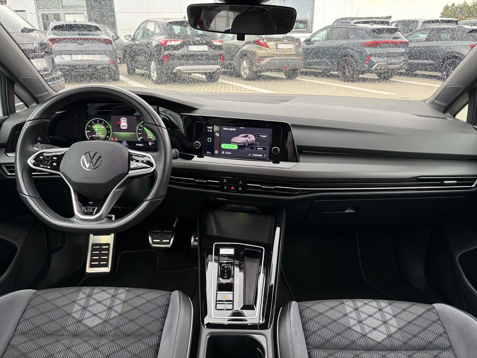 Volkswagen Golf - zdjęcie 9