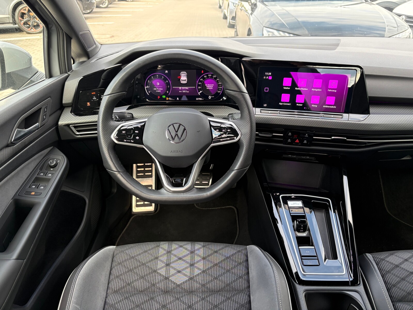 Volkswagen Golf - zdjęcie 10