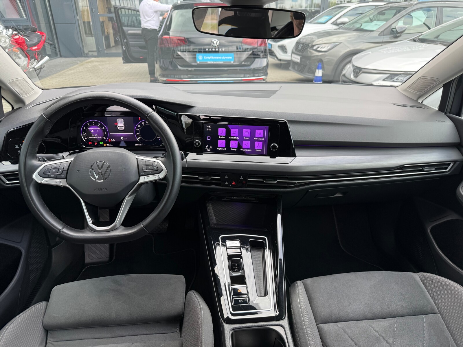 Volkswagen Golf - zdjęcie 10