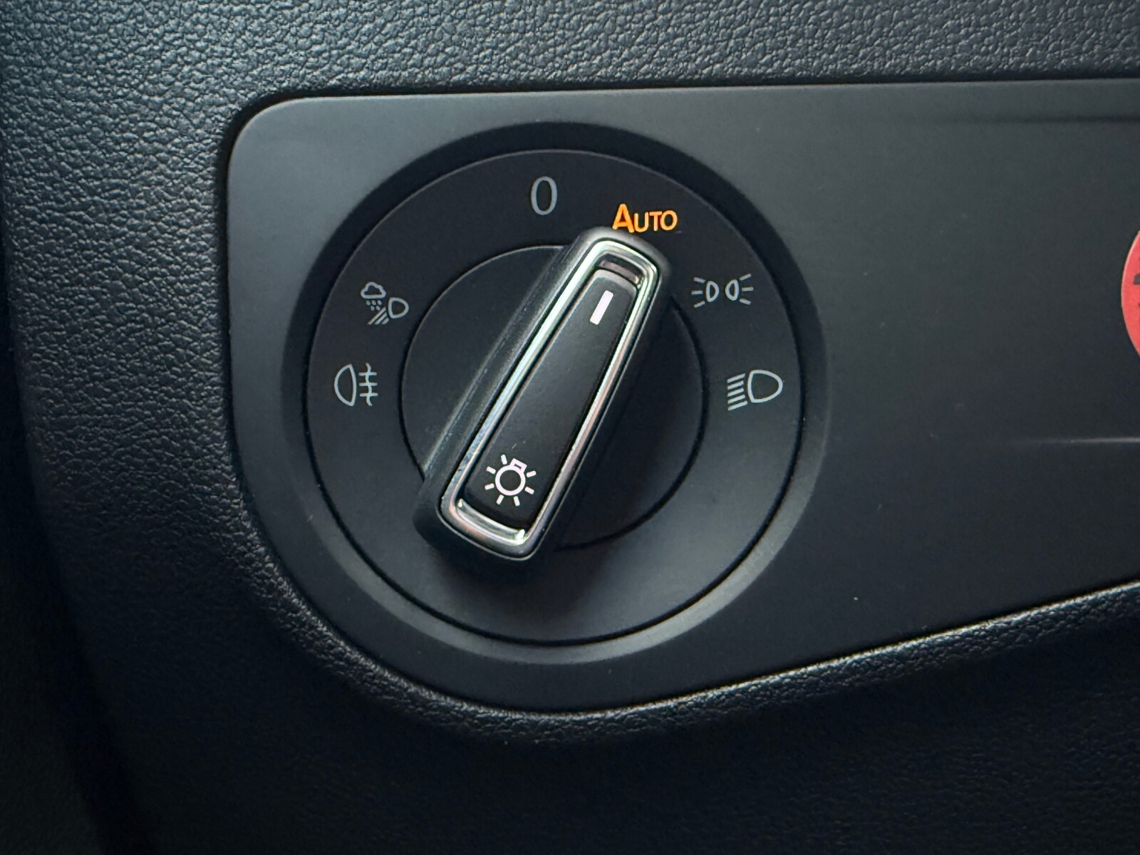 Volkswagen Tiguan - zdjęcie 21