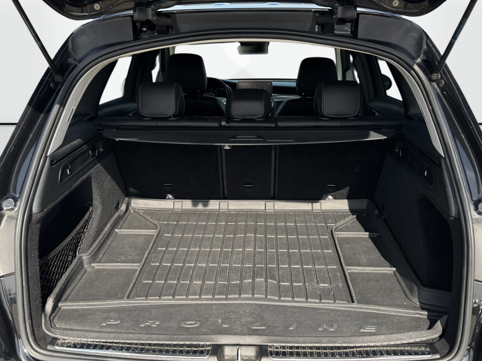 Mercedes-Benz GLC 200 - zdjęcie 29