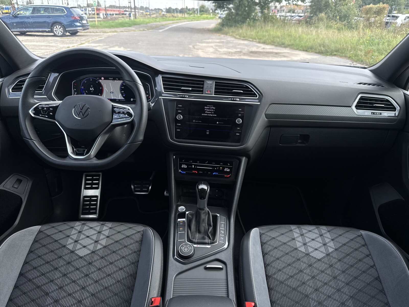 Volkswagen Tiguan Allspace - zdjęcie 9