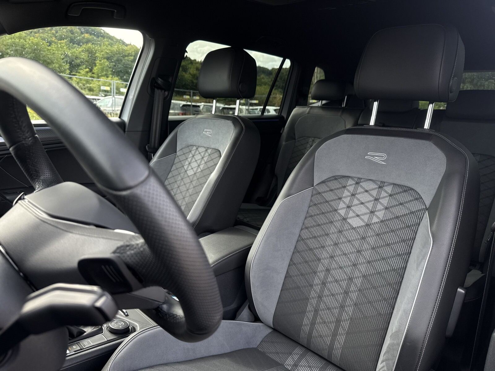 Volkswagen Tiguan Allspace - zdjęcie 11