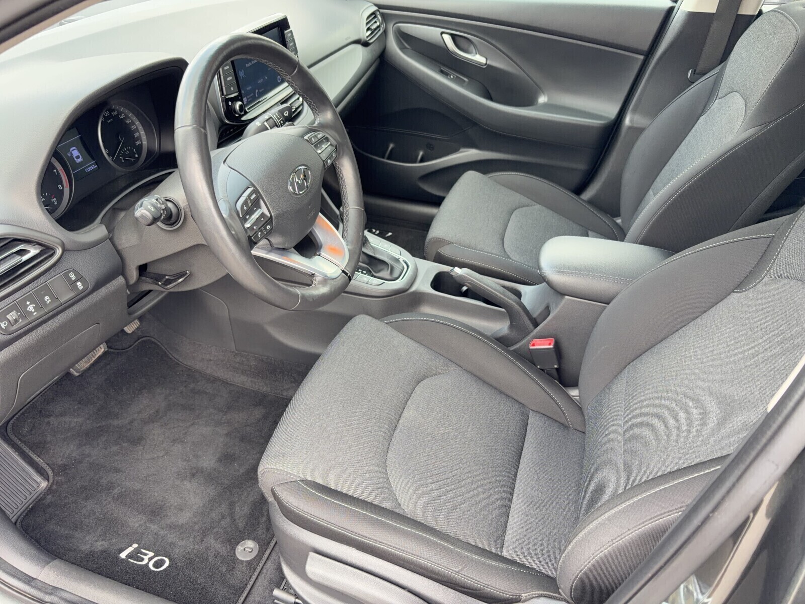 Hyundai i30 - zdjęcie 9