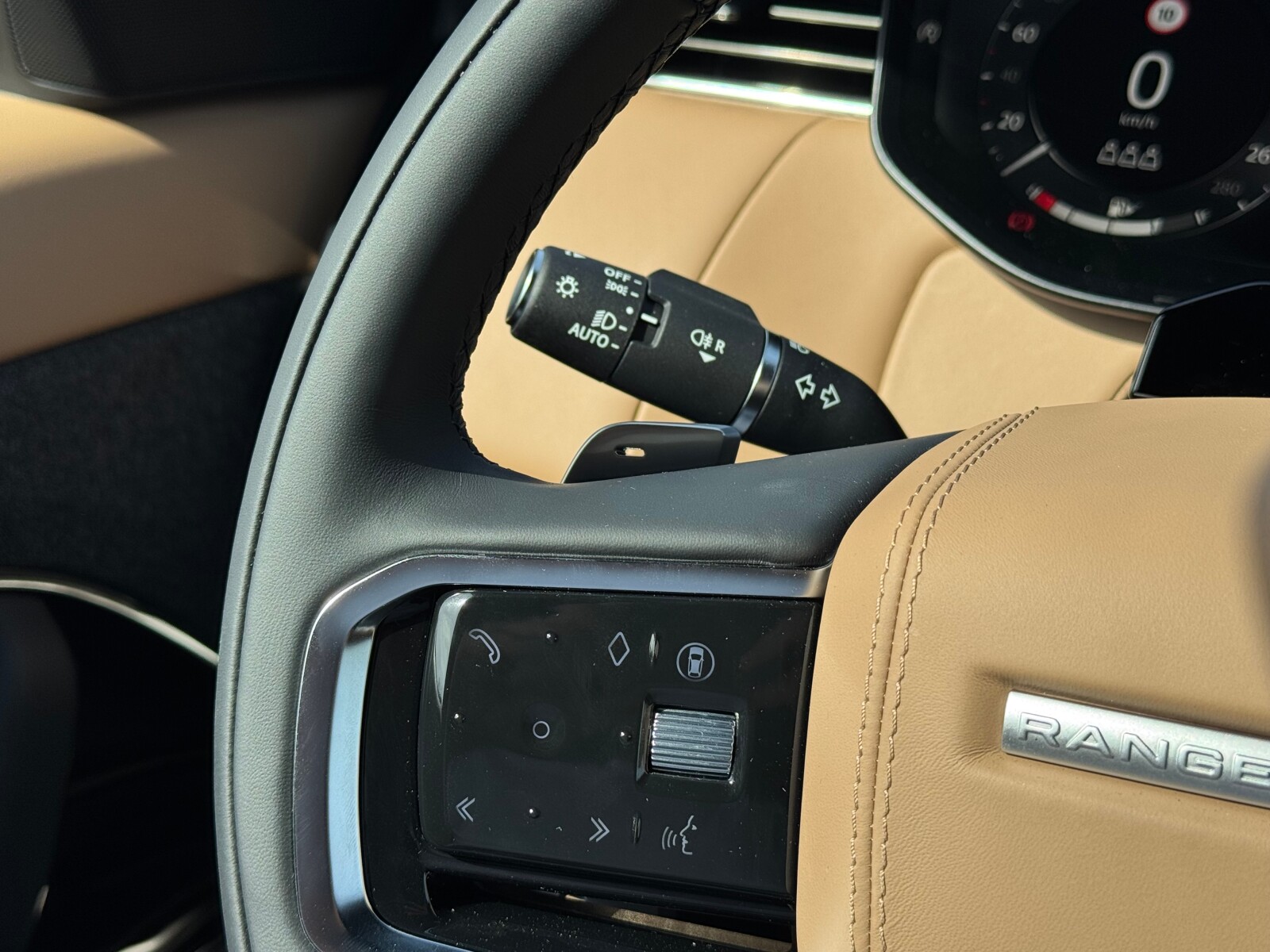 Land Rover Range Rover Sport - zdjęcie 9