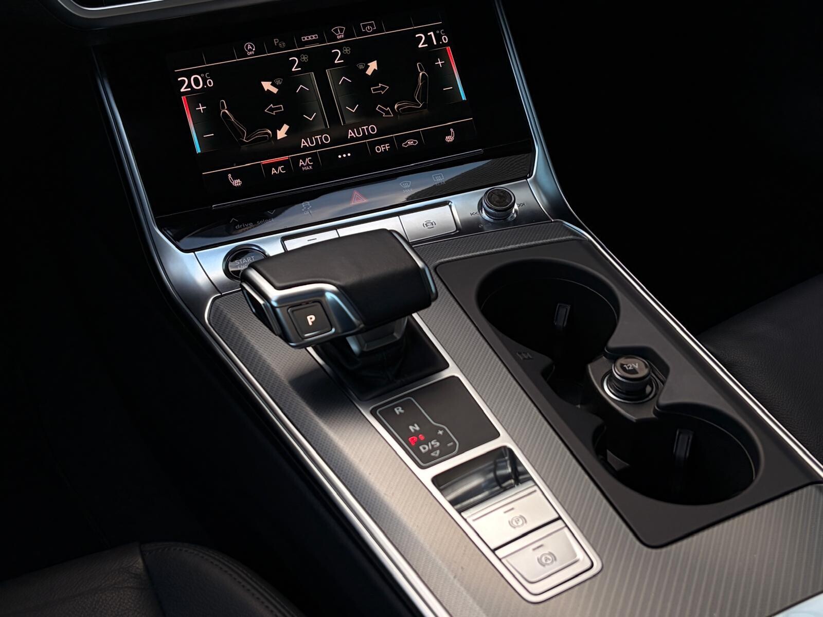 Audi A6 Avant - zdjęcie 26