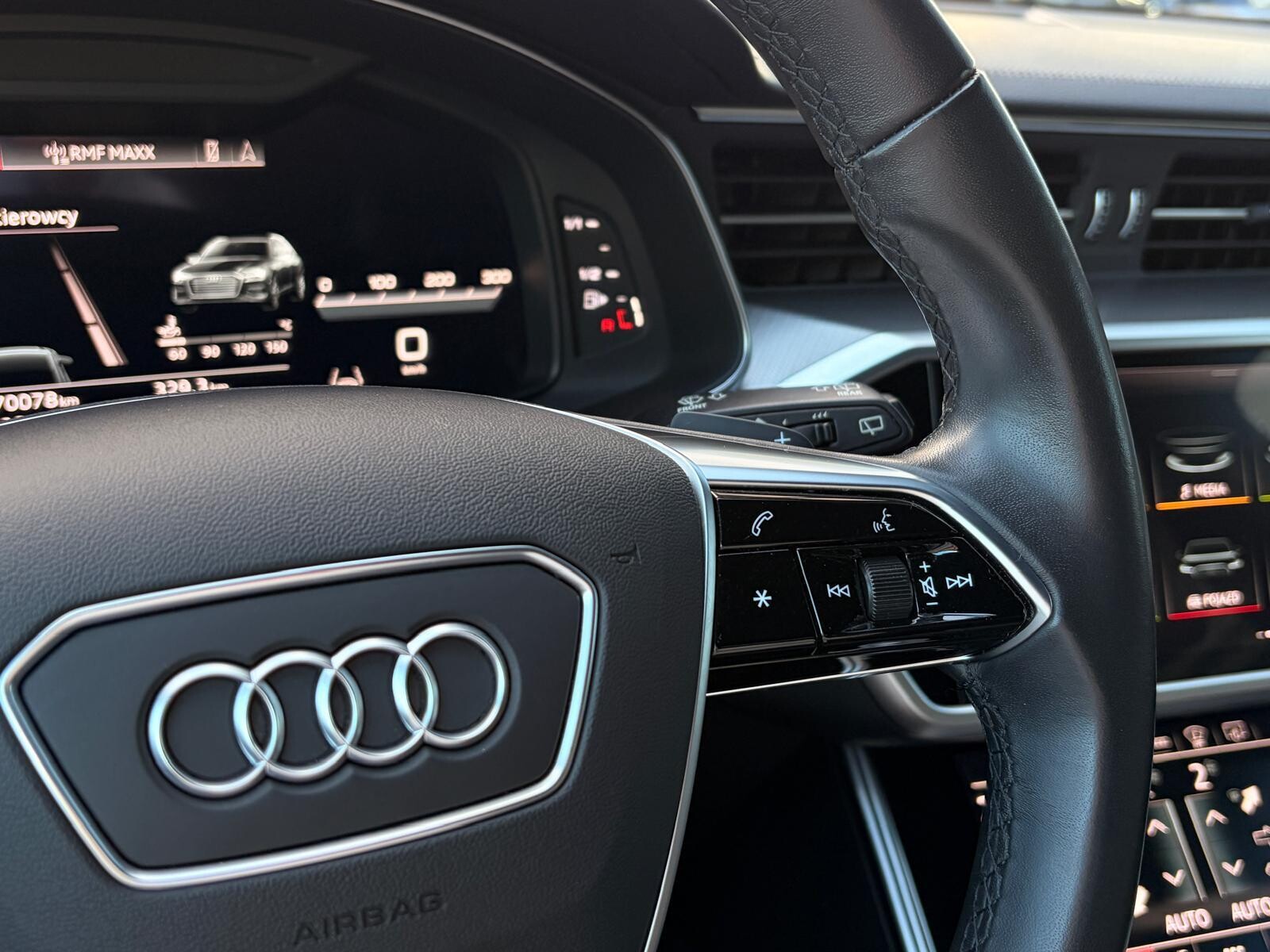 Audi A6 Avant - zdjęcie 28