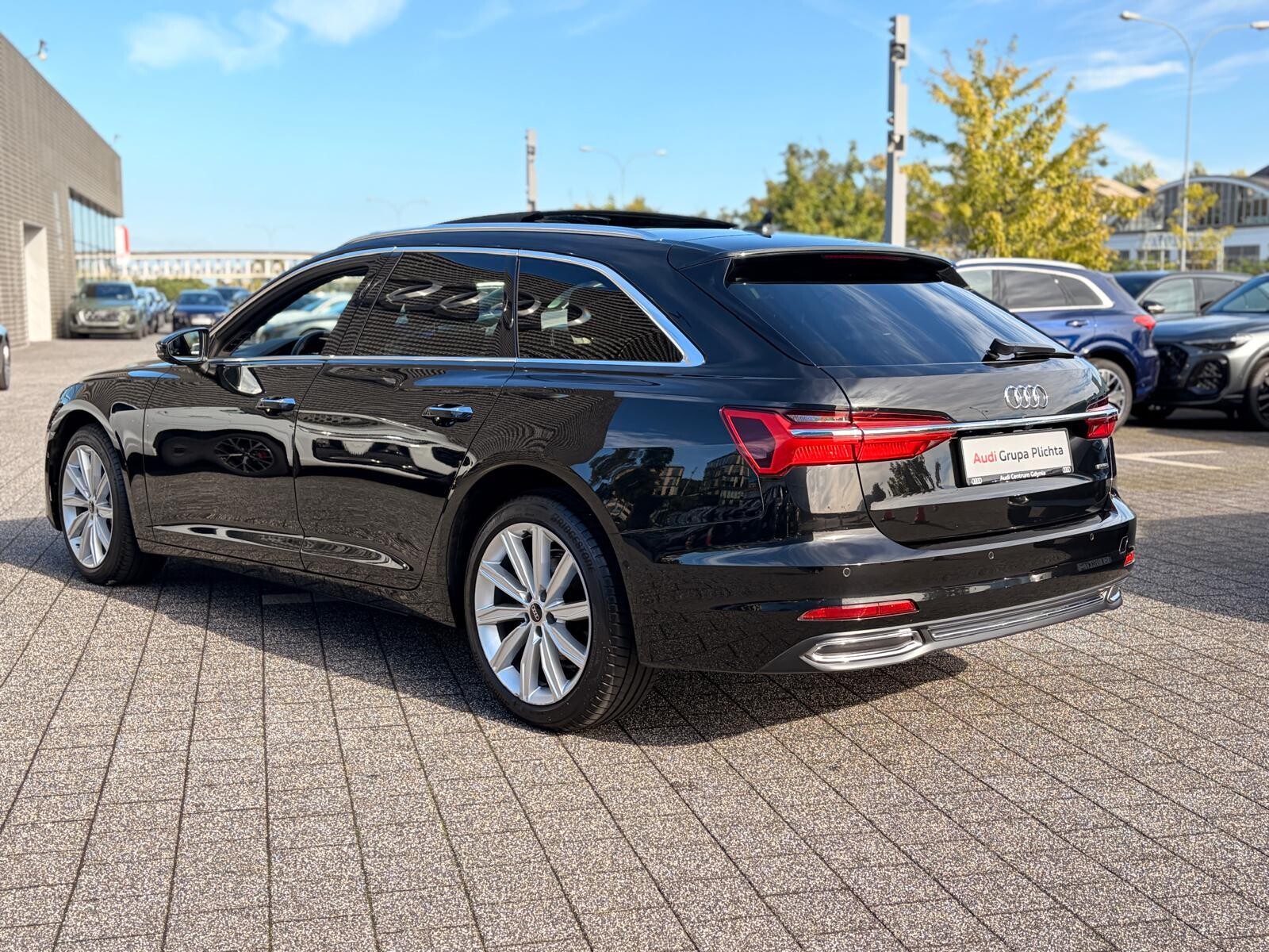 Audi A6 Avant - zdjęcie 11