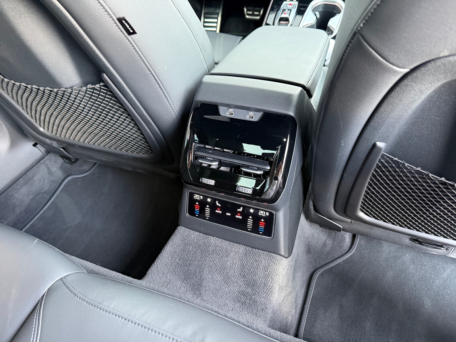 Audi A6 Limousine - zdjęcie 14