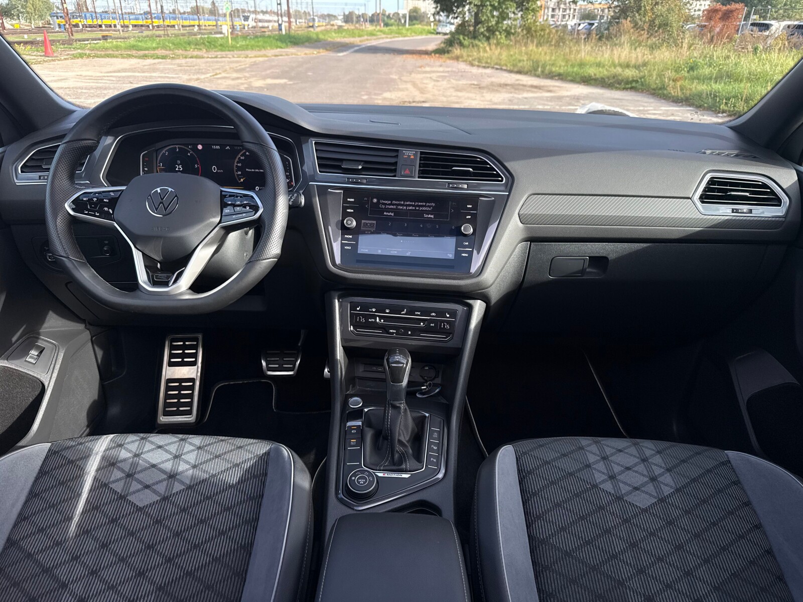 Volkswagen Tiguan Allspace - zdjęcie 9