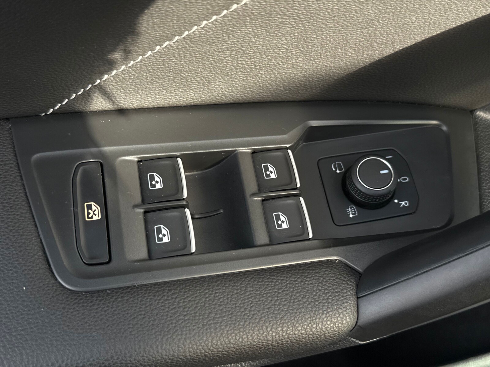 Volkswagen Tiguan Allspace - zdjęcie 21
