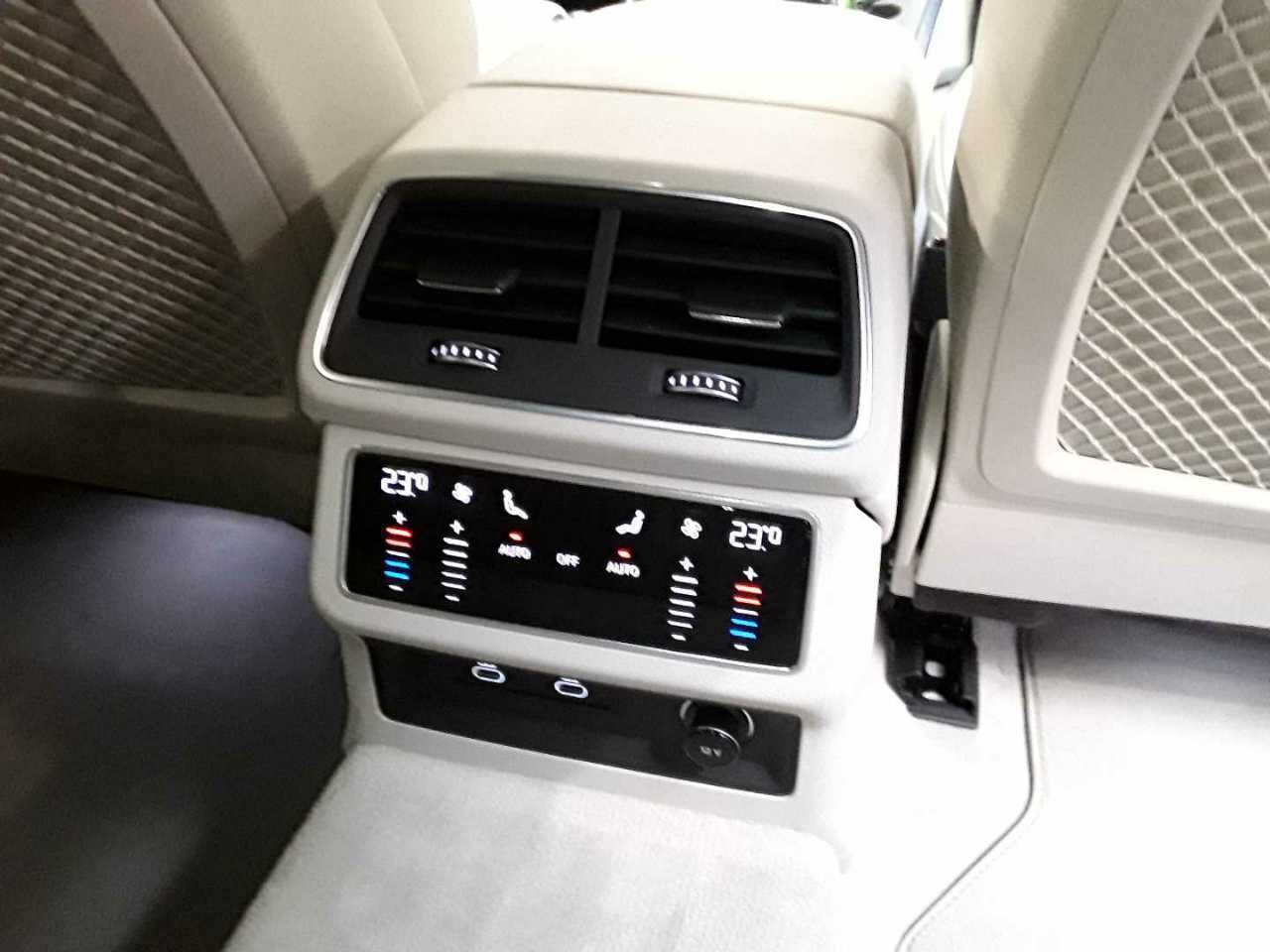 Audi A6 Avant - zdjęcie 10