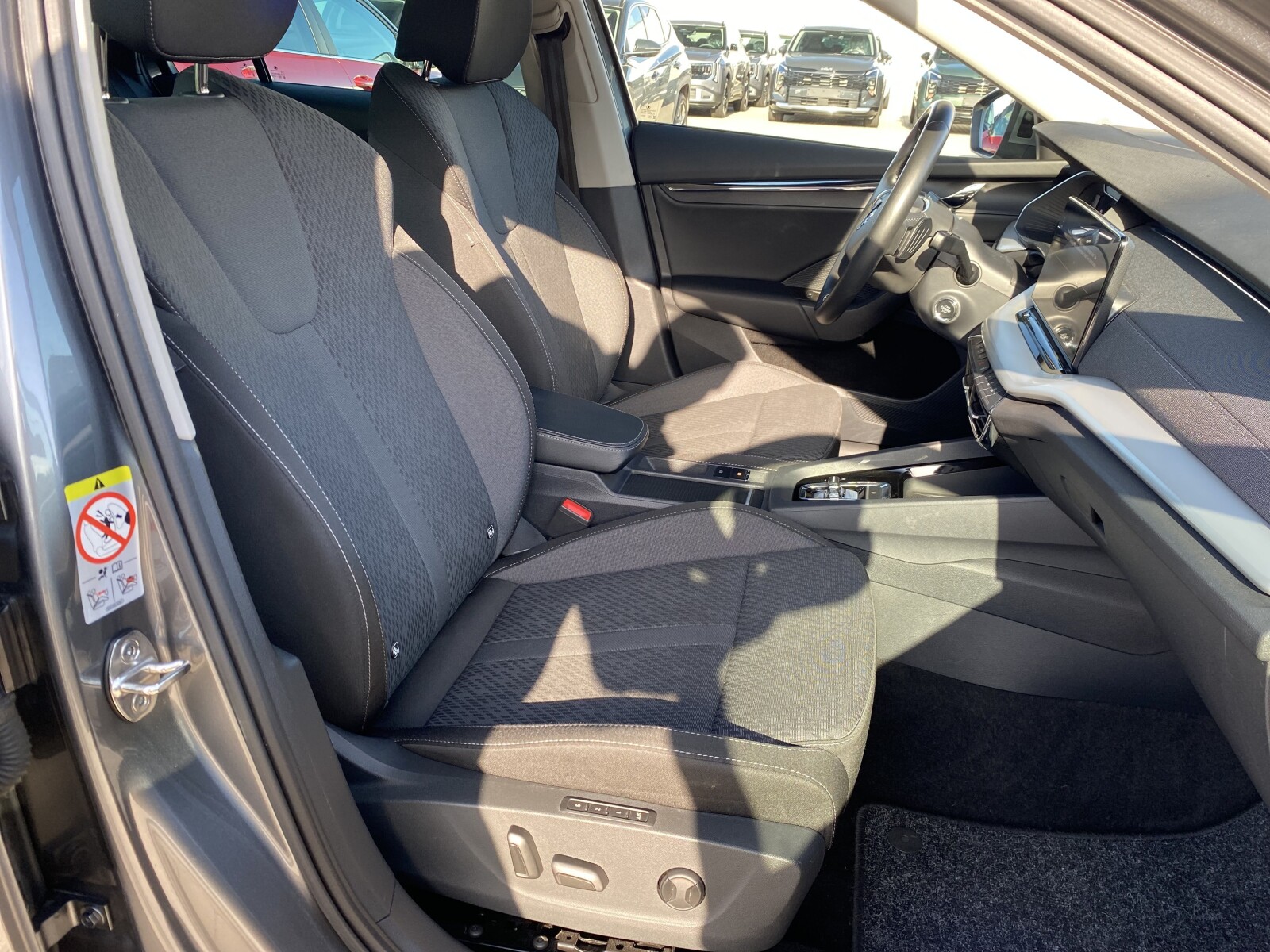 Škoda Octavia Combi - zdjęcie 16