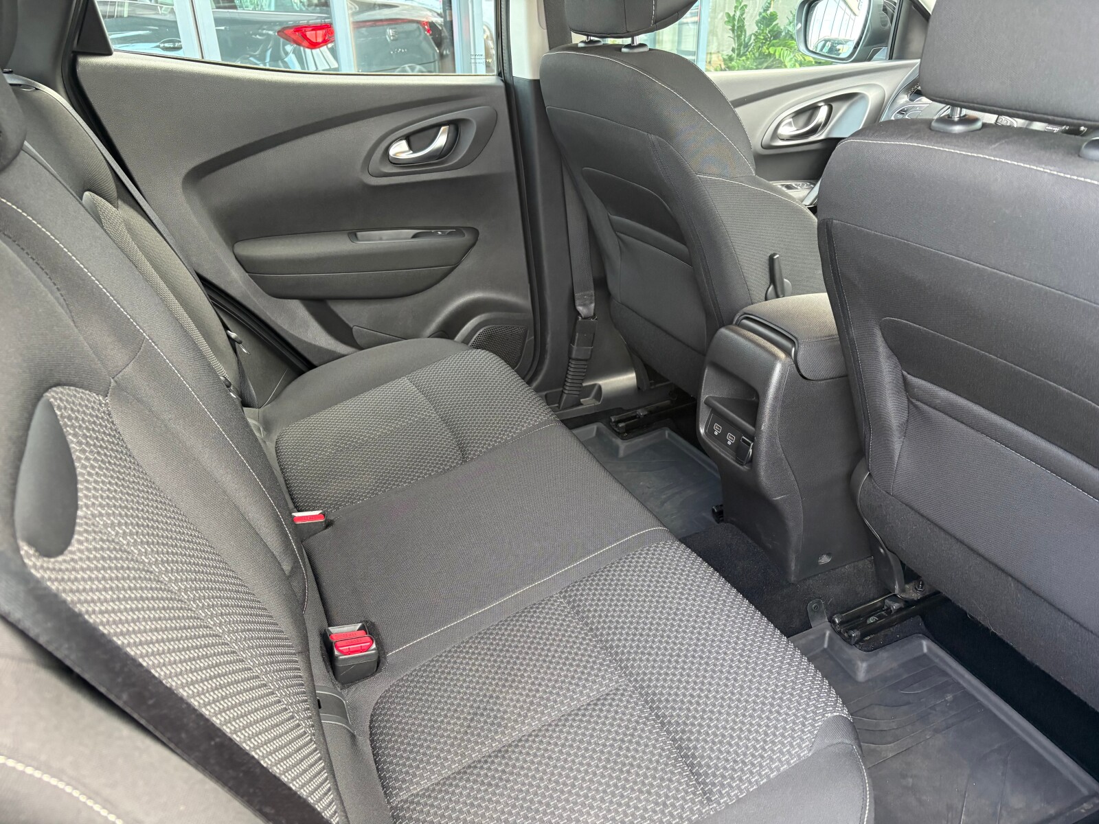 Renault Kadjar - zdjęcie 14
