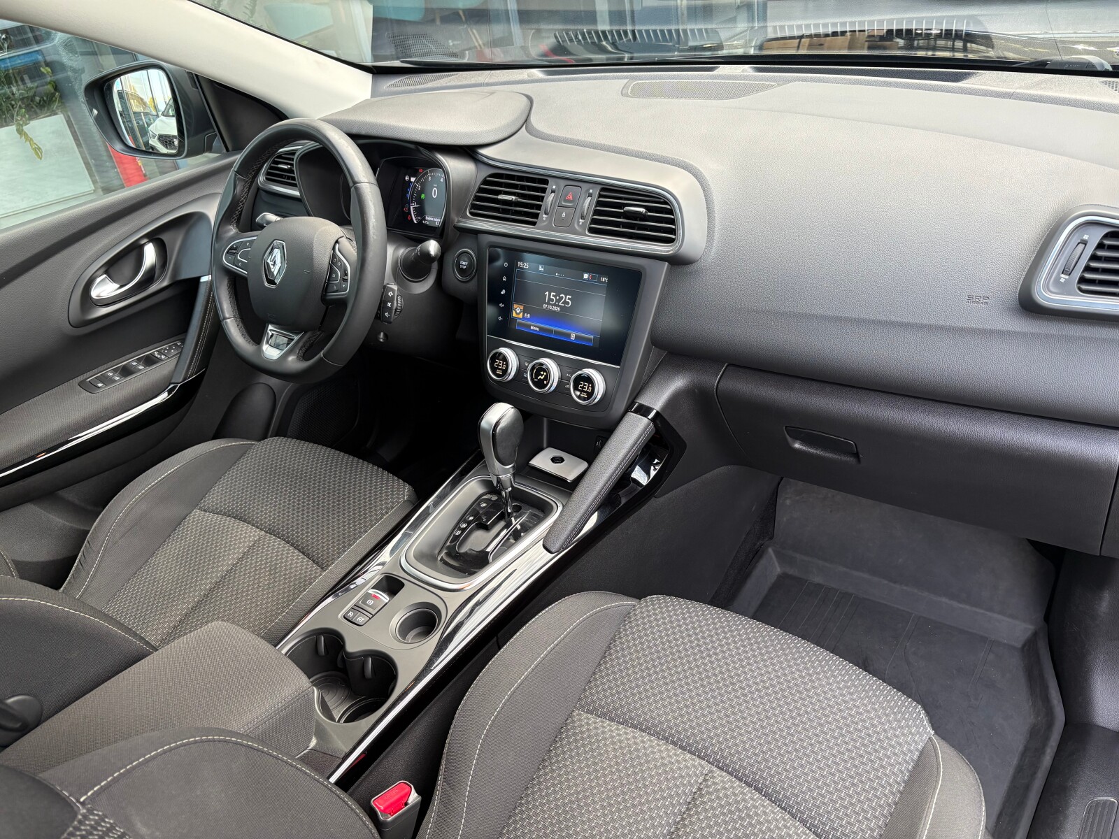 Renault Kadjar - zdjęcie 15