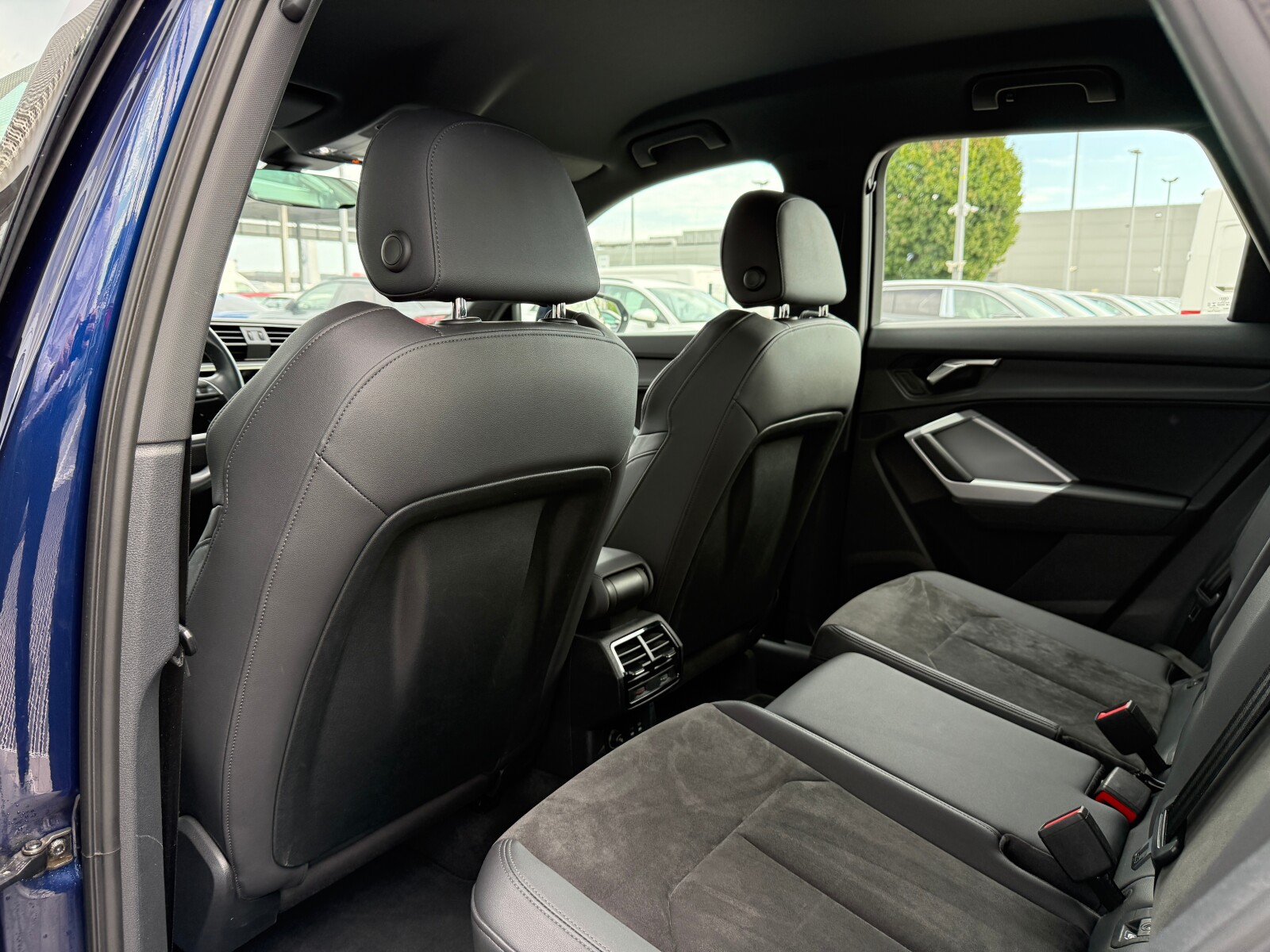 Audi Q3 - zdjęcie 10