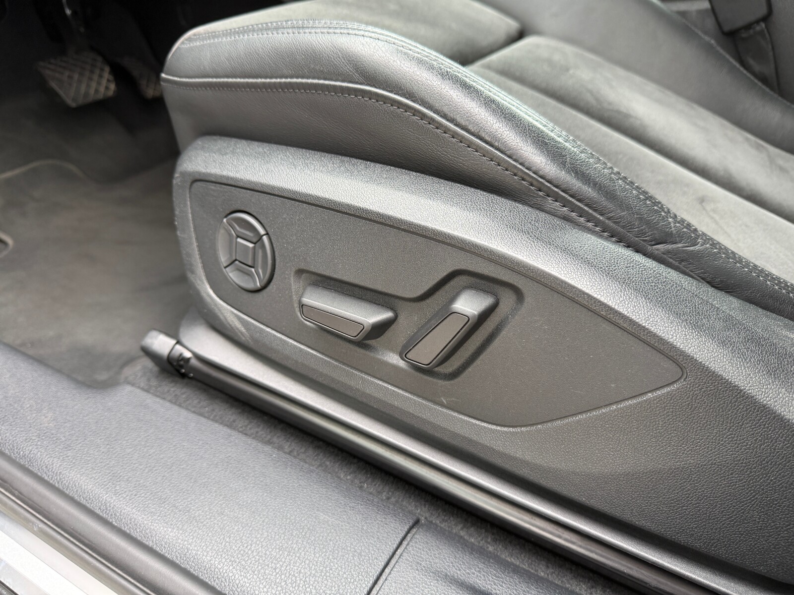 Audi Q3 - zdjęcie 19