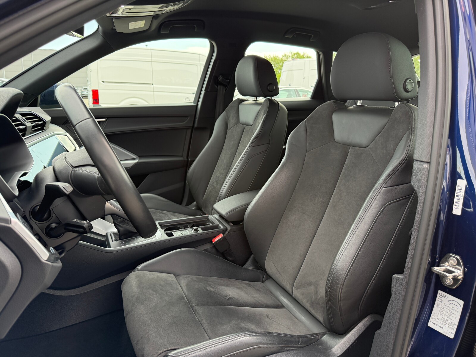 Audi Q3 - zdjęcie 21