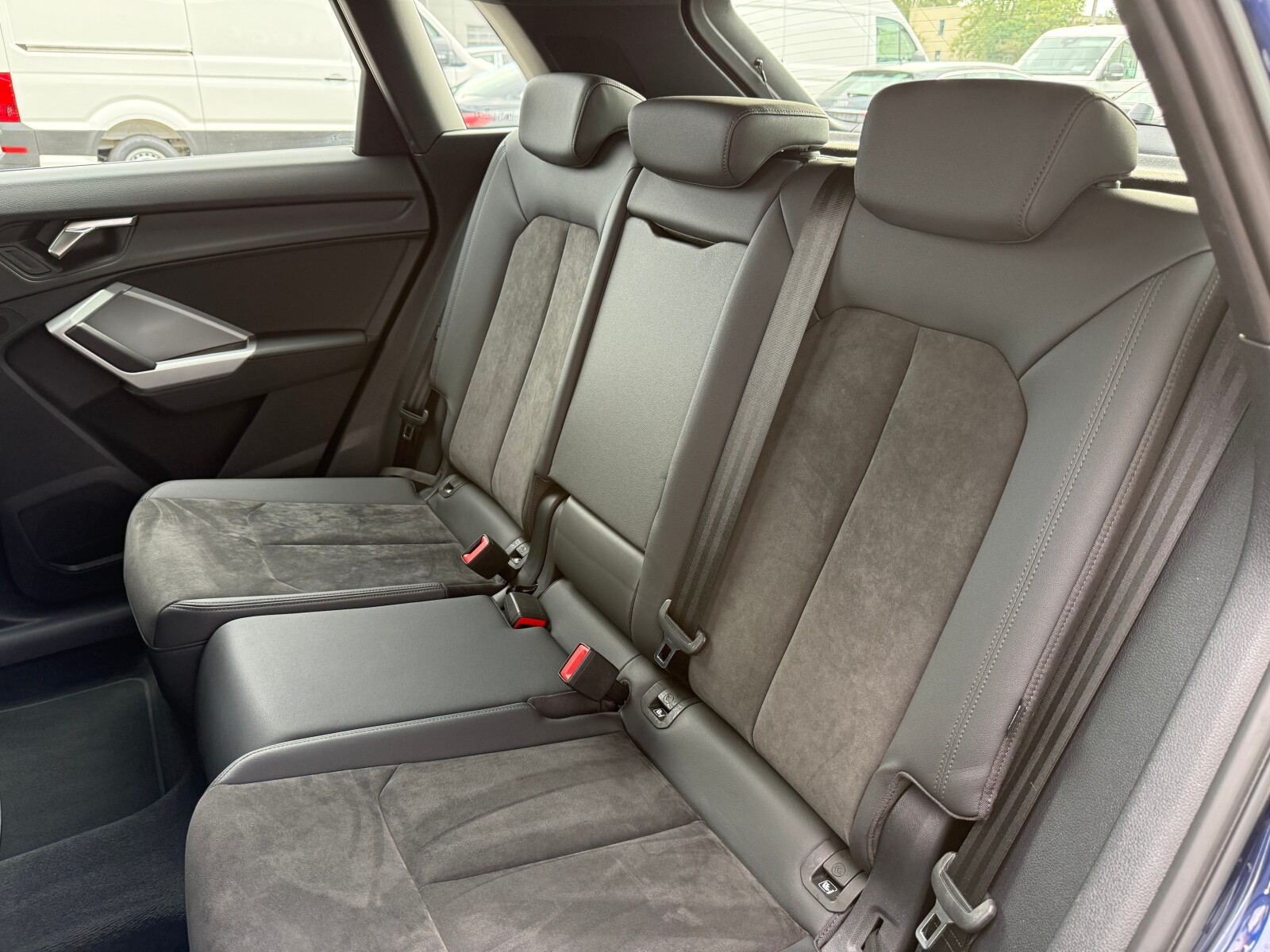 Audi Q3 - zdjęcie 11