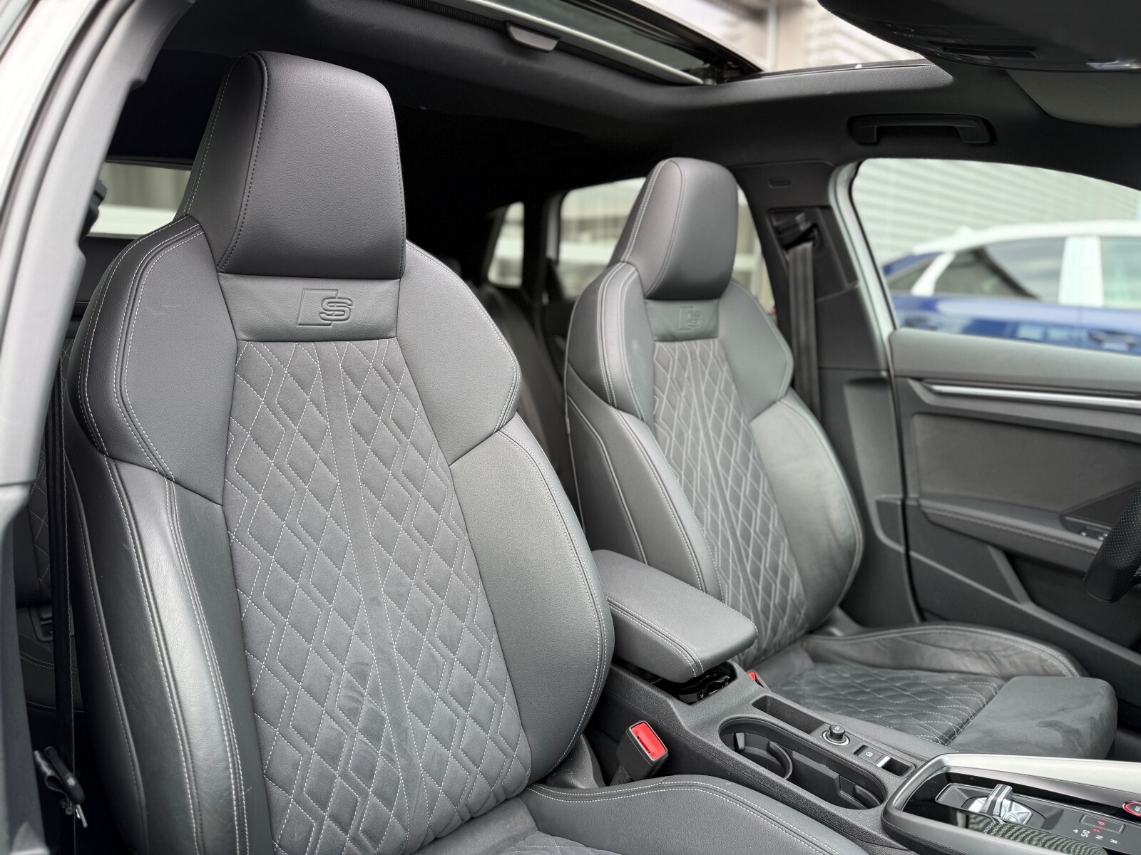 Audi S3 Sportback - zdjęcie 21