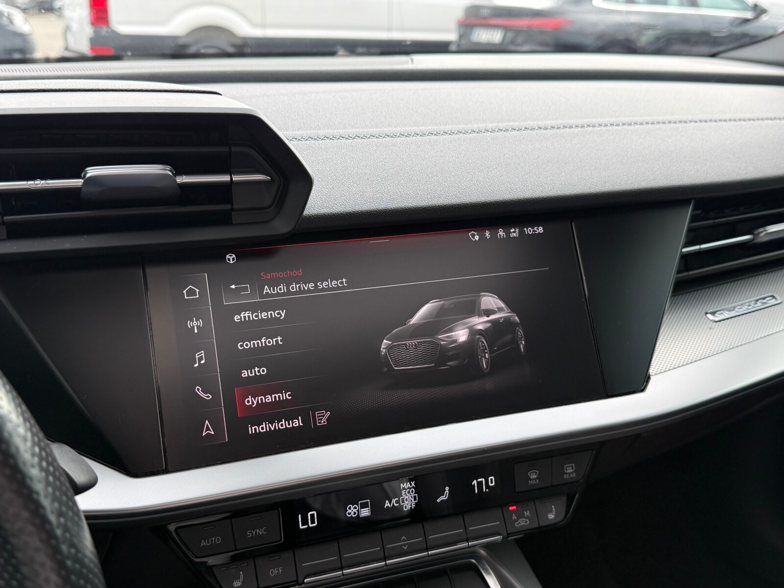 Audi S3 Sportback - zdjęcie 31