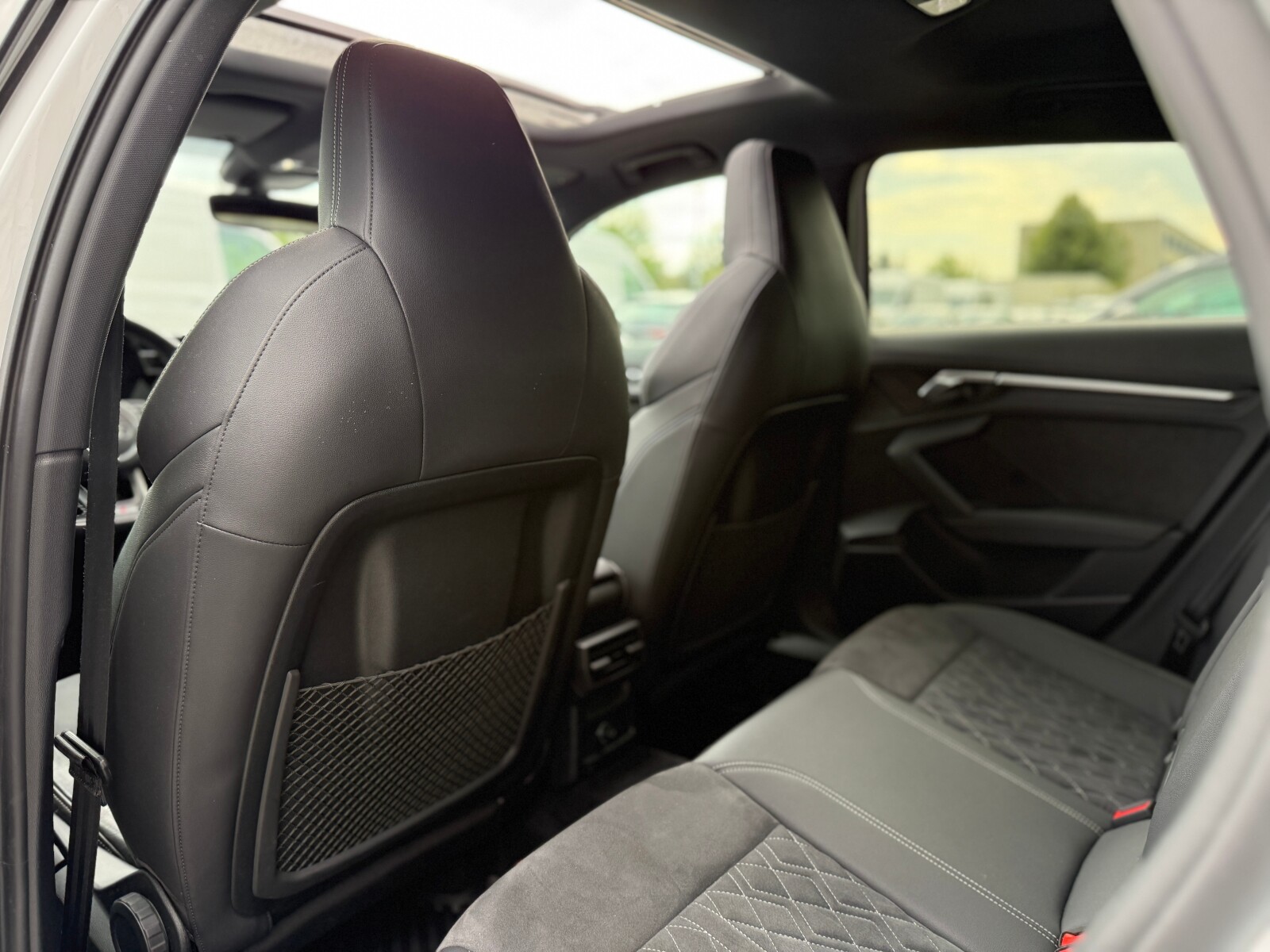 Audi S3 Sportback - zdjęcie 12