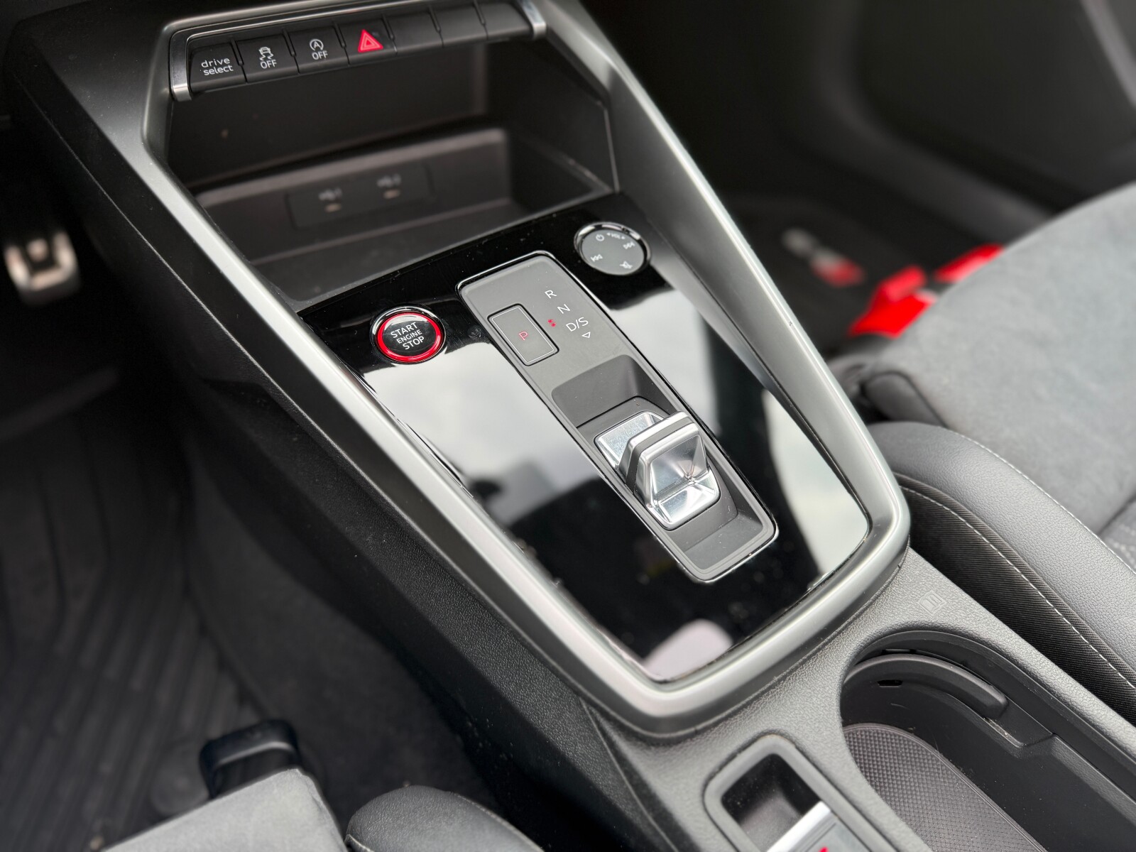 Audi S3 Sportback - zdjęcie 24