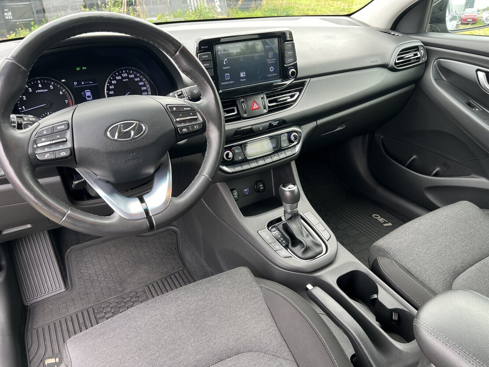 Hyundai i30 - zdjęcie 25