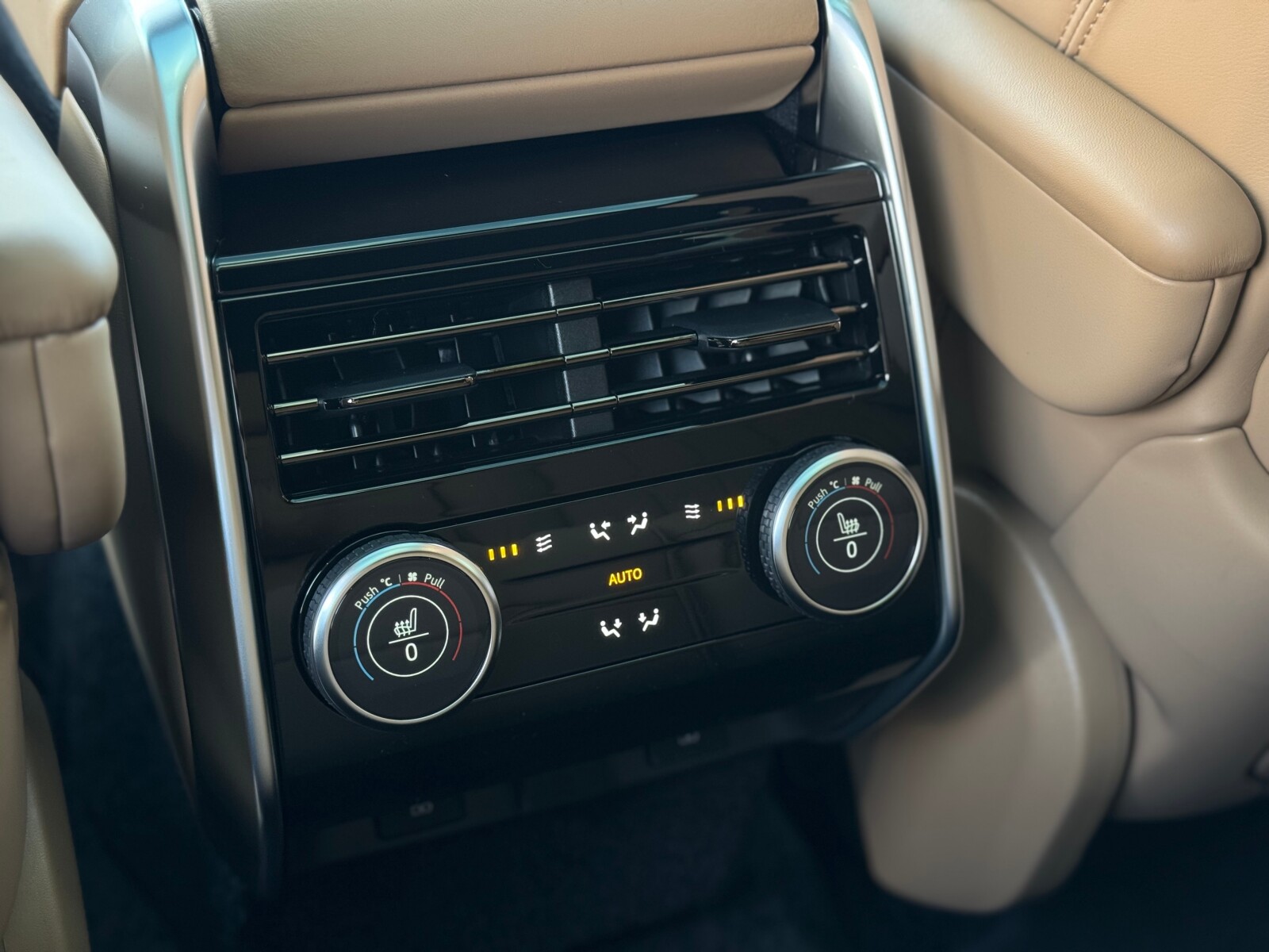 Land Rover Range Rover - zdjęcie 32